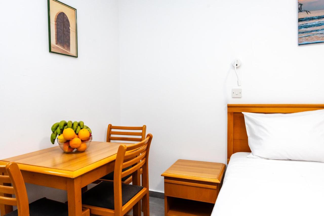 Helios Bay Hotel And Suites Klorakas Esterno foto