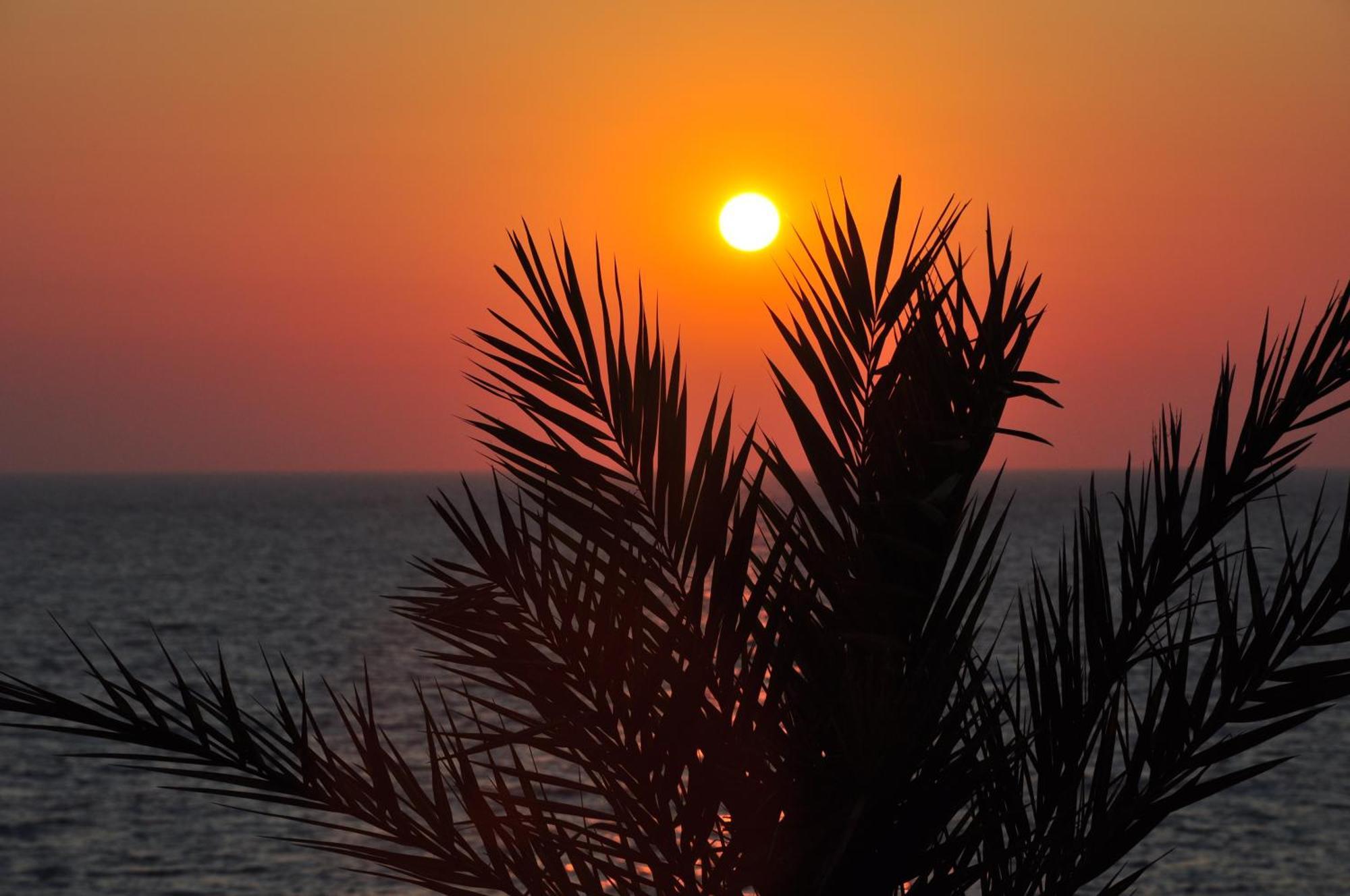 Helios Bay Hotel And Suites Klorakas Esterno foto
