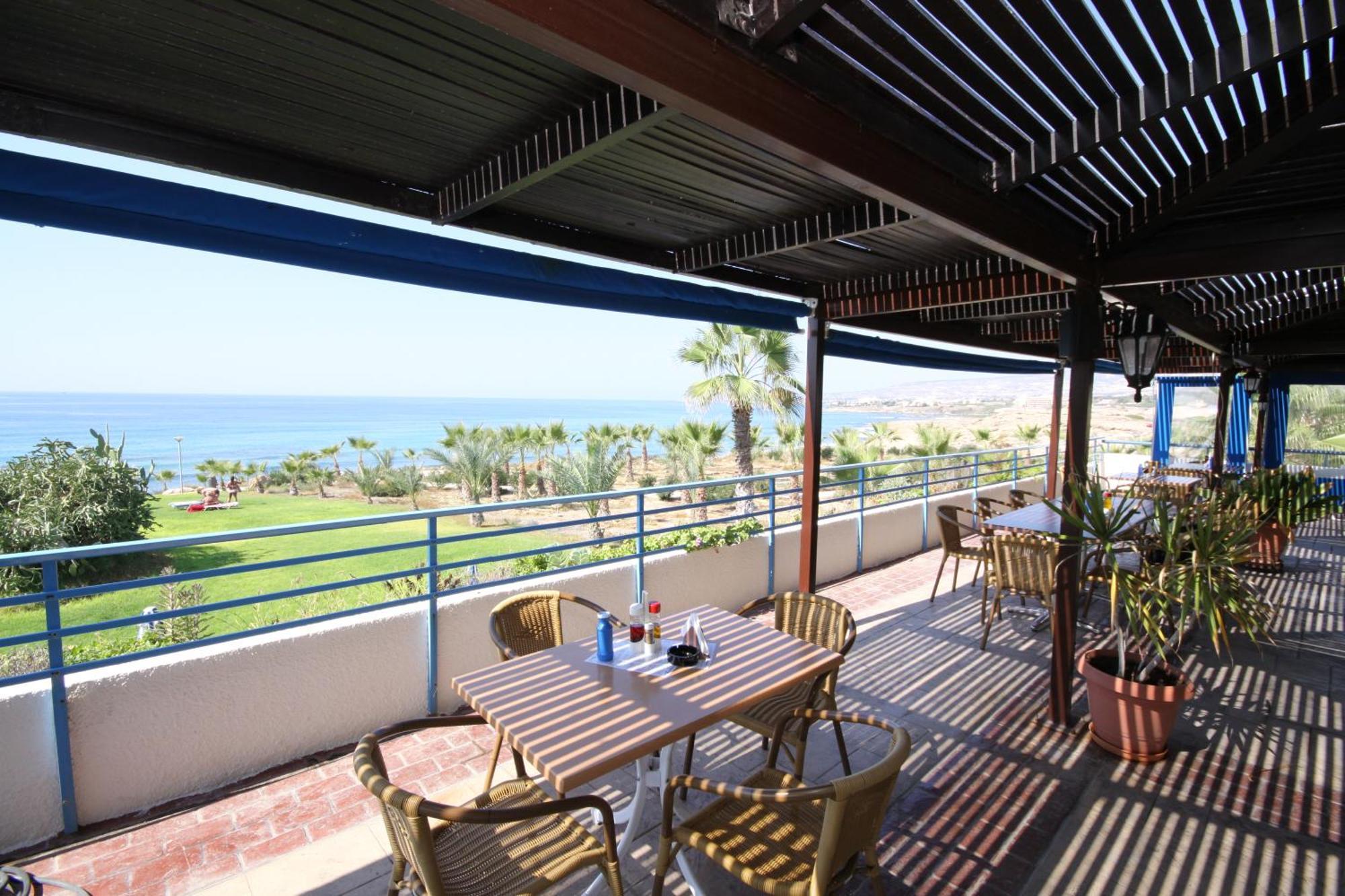 Helios Bay Hotel And Suites Klorakas Ristorante foto