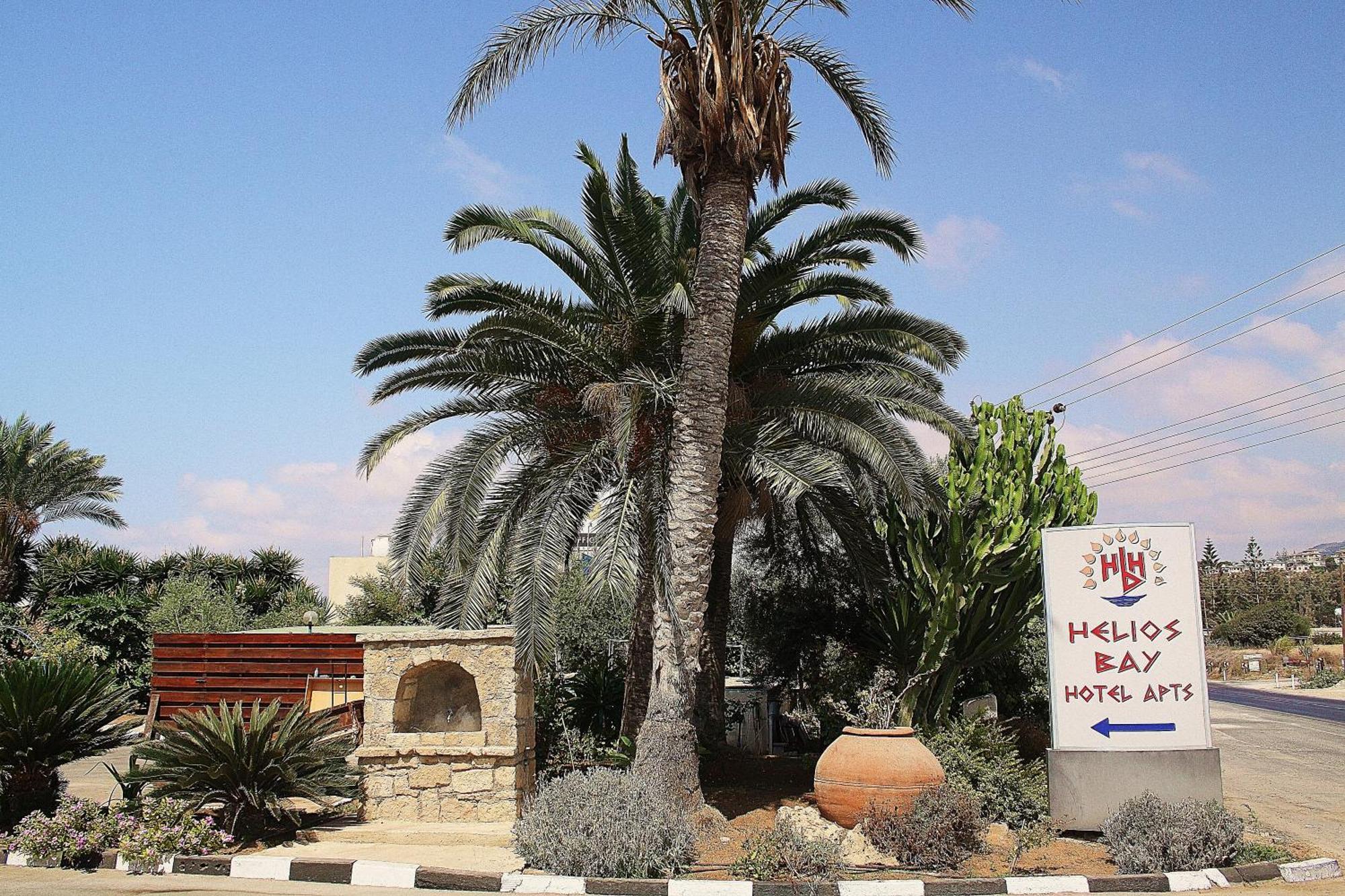 Helios Bay Hotel And Suites Klorakas Esterno foto
