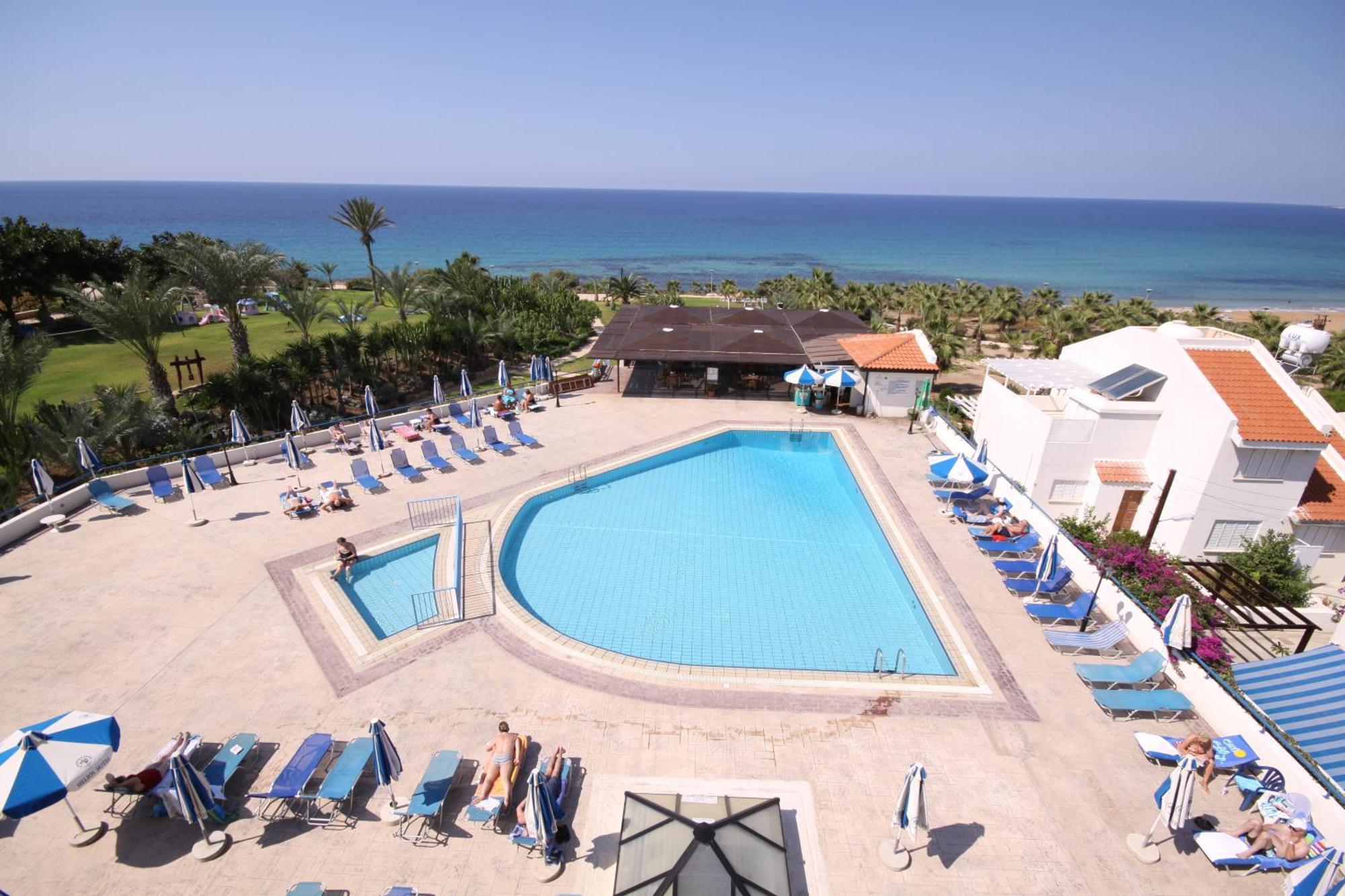 Helios Bay Hotel And Suites Klorakas Esterno foto
