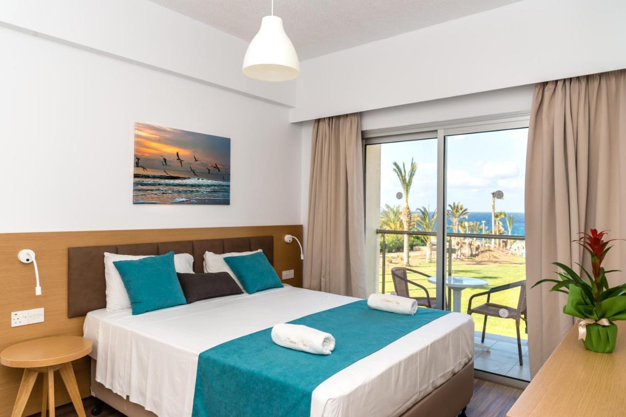 Helios Bay Hotel And Suites Klorakas Esterno foto