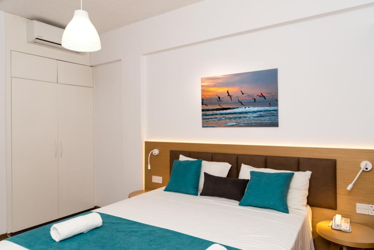 Helios Bay Hotel And Suites Klorakas Esterno foto